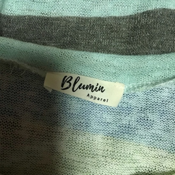 Rainbow striped slouchy sweater - Picture 2 of 9